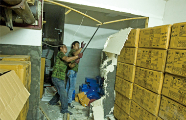 �����ҸĲֿ������� ���ݲ��500��ƽ����Υ��