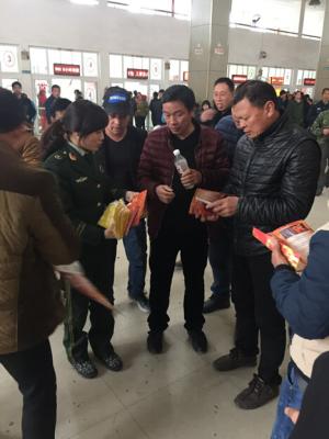 深入人才市场 做好外来务工人员消防安全宣传