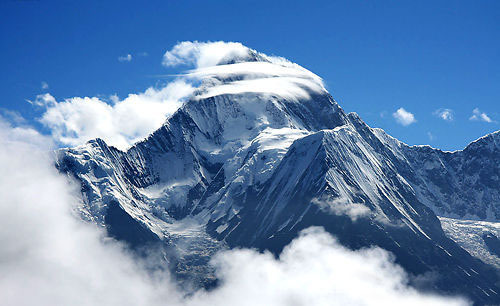 贡嘎人口_贡嘎雪山(2)