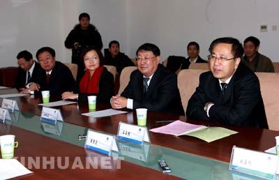 内蒙古阿拉善盟党政慰问团慰问英雄航天员大队