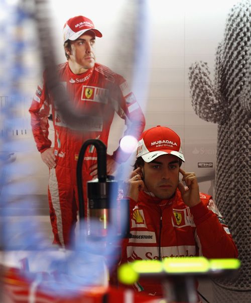 阿隆索承认挑战红牛不现实 称维修站事件不应