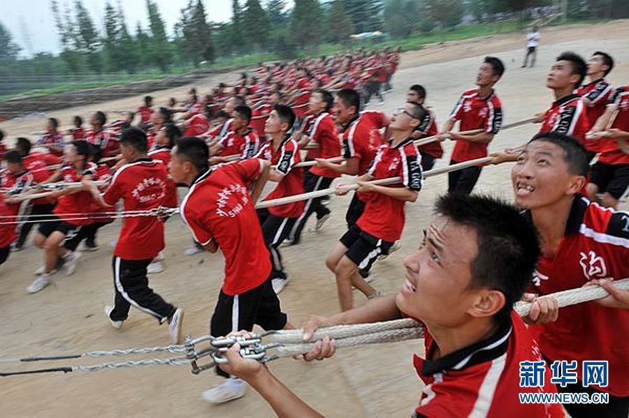 武校学生备战亚运会开幕式 苦练"飞天"(高清图)