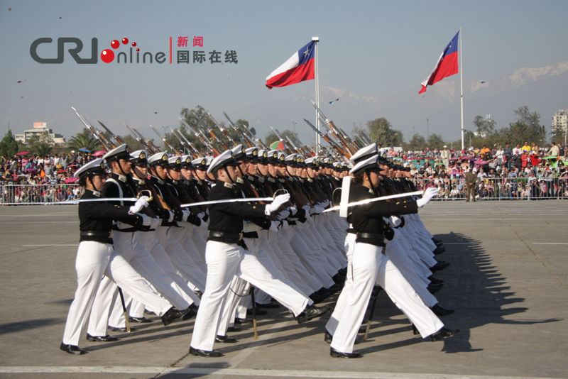 智利举行盛大阅兵式庆祝独立200周年高清组图
