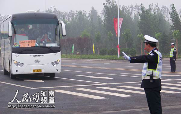 中牟交警圆满完成绿博会开园安保任务