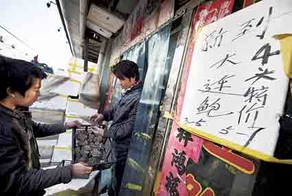 温州海鲜批发市场_黄骅海鲜批发市场_三亚第一市场海鲜图片(3)