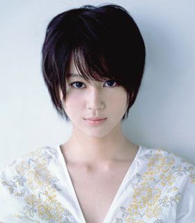 必看!学滨崎步上户彩迷人发型