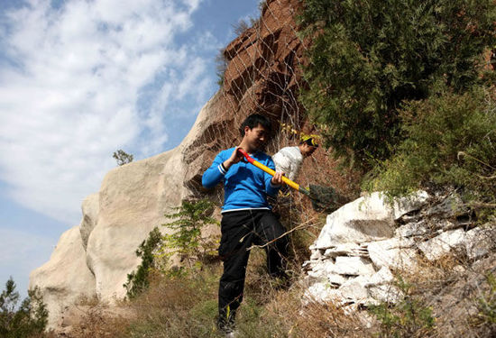 山西蒲县要金山银山更要绿水青山