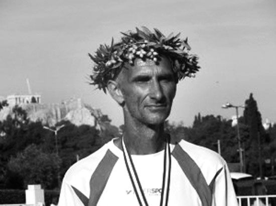 德国阿甘长跑2200公里到希腊