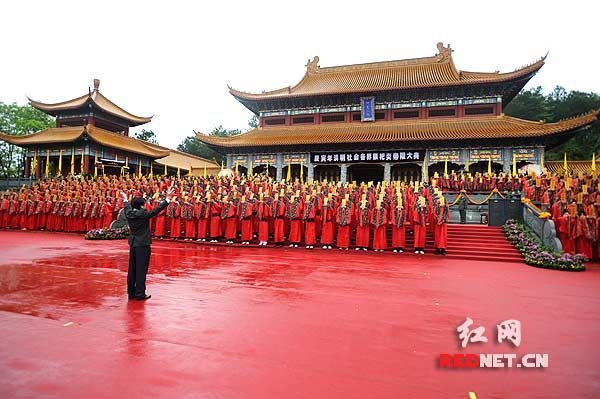 庚寅年炎帝陵祭祀大典举行 万名华夏子孙祭神