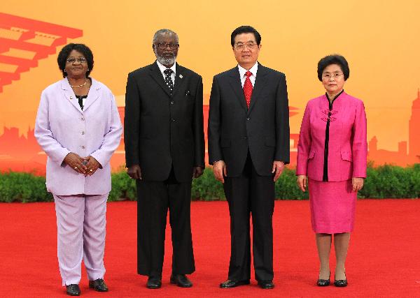 胡锦涛和夫人刘永清与纳米比亚前总统、人祖党