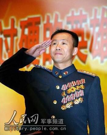 第一届航空航天月桂奖:英雄无畏奖李中华_李中