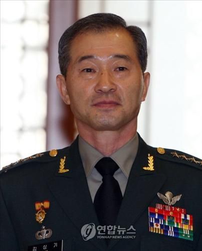 金相基据韩联社报道,韩国国防部15日表示,陆军大将金相基被提名为陆军