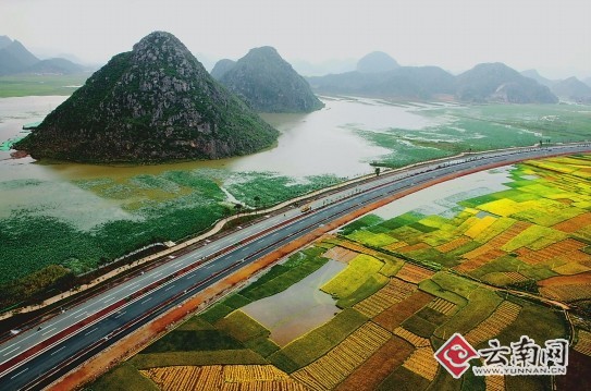 经过建设者的努力,丘北普者黑到砚山碳房高等级公路圆满完成建设任务