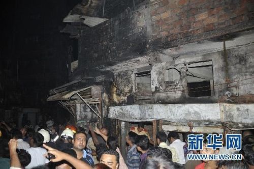 孟加拉首都火灾致116人死 定明日为国家哀悼日