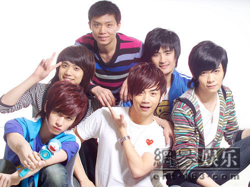 天娱经纪总监:曾轶可有望进快女组合(独家)_曾