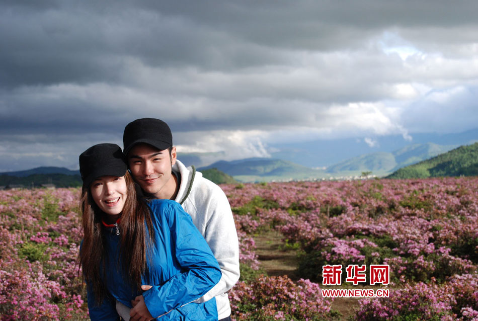 高清:<em>阮经天</em>频爆<em>绯闻</em> 安抚<em>女友</em>许玮宁甜蜜游丽