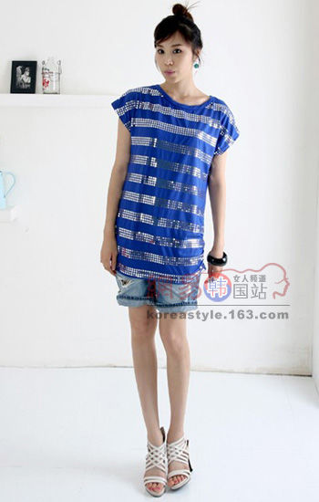 韩国mm简单单品搭出潮人范儿_韩国服饰 t恤 牛