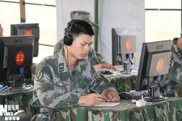 直击"尖兵-2010"大比武无线报务决赛:"嫩兵"夺冠