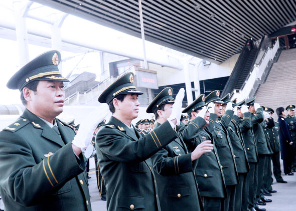 《人民武警报》报道(孙玉山)11月25日下午,武警山西总队在太原市火车