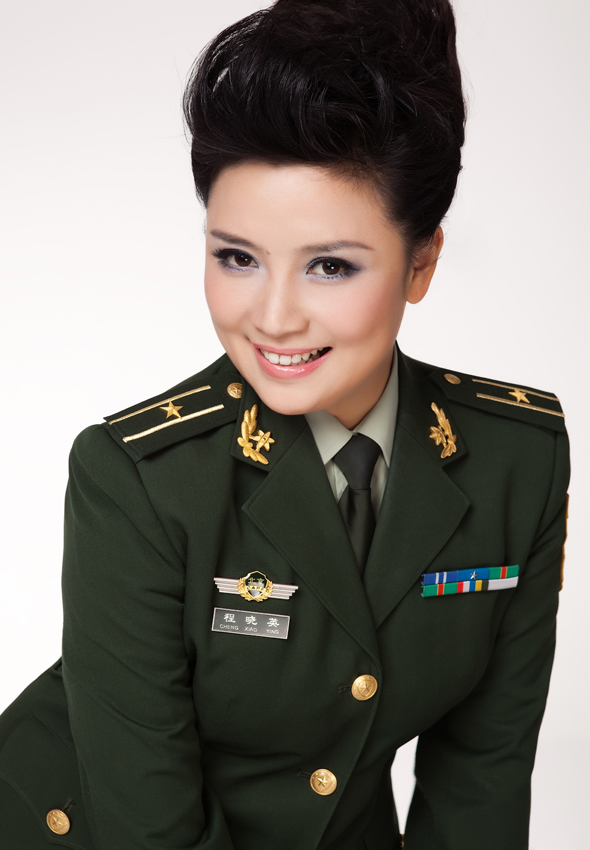 陈晓英近照.