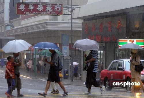 台风莫拉菲匆匆袭香港