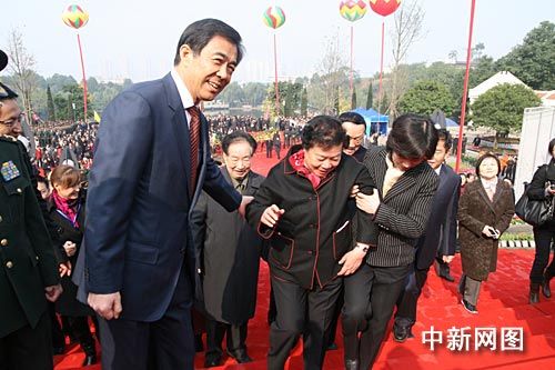 组图:聂荣臻故里隆重纪念元帅诞辰110周年,组图: