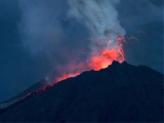 哥伦比亚南部加莱拉斯火山爆发疏散8000居民