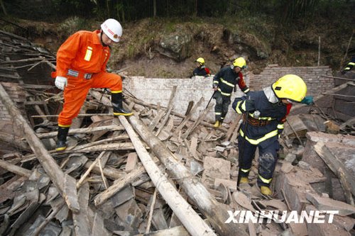 遂宁市安居区人口_图由遂宁市安居区警方提供-遂宁日报 高温天气下司机急着