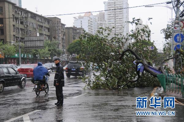 古雷镇人口_古北水镇图片(2)