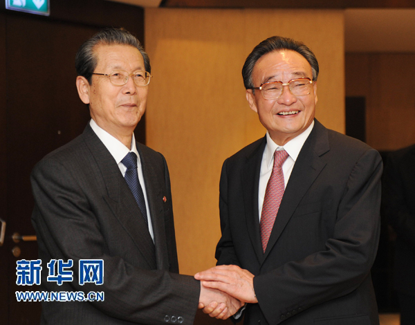 吴邦国会见朝鲜最高人民会议议长崔泰福