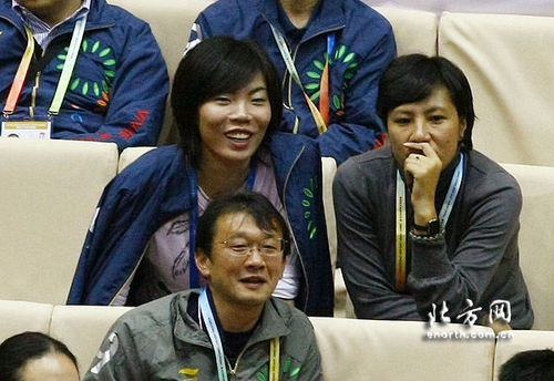 <em>女排</em>国手<em>张平</em>现身东亚运 变学生诉苦语言关难