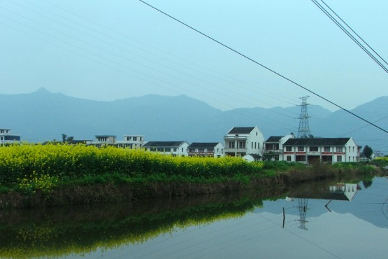 七都岛位于永嘉县东南.