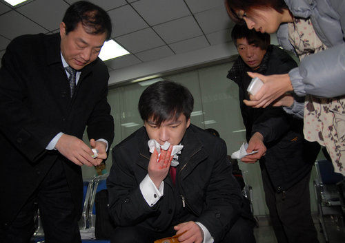 黄静诉华硕案代理人周成宇法院当场吐血