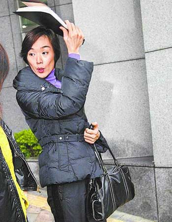 趁王静莹出庭 陈威陶带走儿子 争儿战开打(组图)