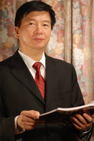 高小平(中国行政管理学会执行副会长兼秘书长,博士,研究