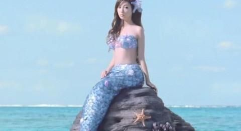 深田恭子扮火辣美人鱼