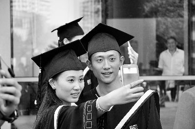 张一山大学毕业:没有时间谈一场恋爱