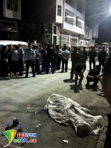 2014年5月30日,贵州三穗县发生警察掏枪打死一农民事件,图为发生枪击案件现场。 2014年5月30日,贵州三穗县发生警察掏枪打死一农民事件,图为发生枪击案件现场。