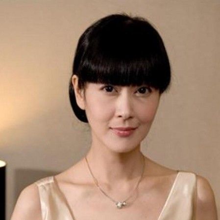 台湾女艺人欢欢烧炭自杀