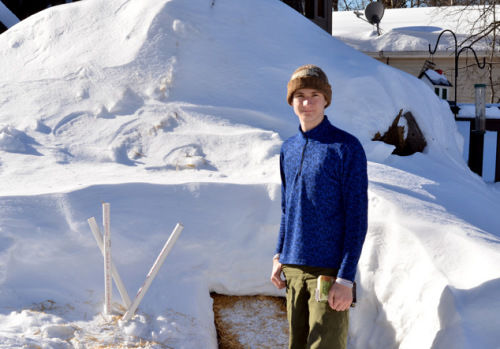 �����к�Ұ������һ������70��ѩ���ڰ�Ȼ��˯