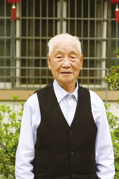 当年引领风潮粉丝无数 走近瓯剧百岁男旦翁洪淼_温州人物_温州网