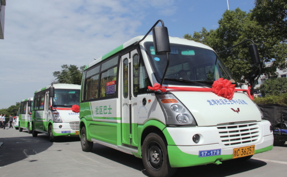 龙湾中心区首批社区巴士试运行