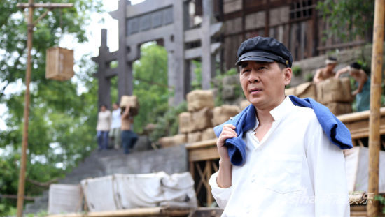 《兄弟兄弟》开播 斯琴高娃陈建斌飚戏