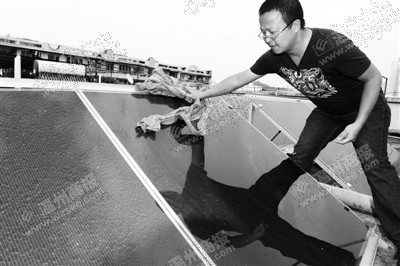 �����ݶ���վ��һ�ˣ�����10������ѵ� ׬3600Ԫ