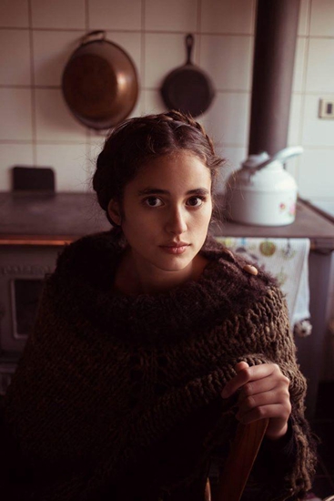 女人格鲁吉亚第比利斯美国纽约英国乌兹别克斯坦罗马尼亚布加勒斯特