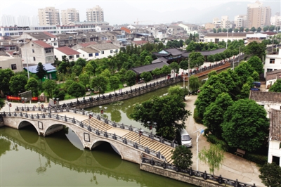 新闻中心 温州 社会 正文 温州网讯 在蒲州街道屿田村,十几天中村里