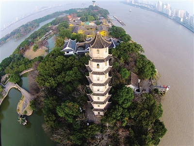 世界古航标江心双塔