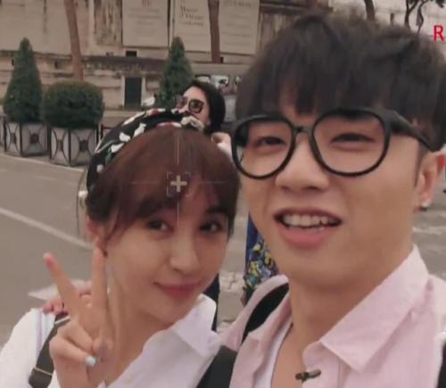 网曝华晨宇与李菲儿相恋 低调共赴女方老家