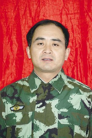 "同志们,跟我上!"(图)