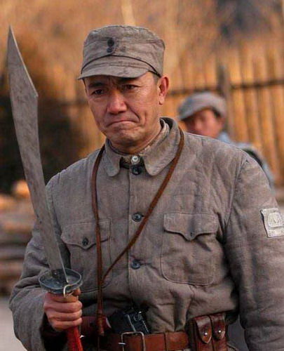 《亮剑》中李云龙为什么重用张大彪而不给和尚一官半职?